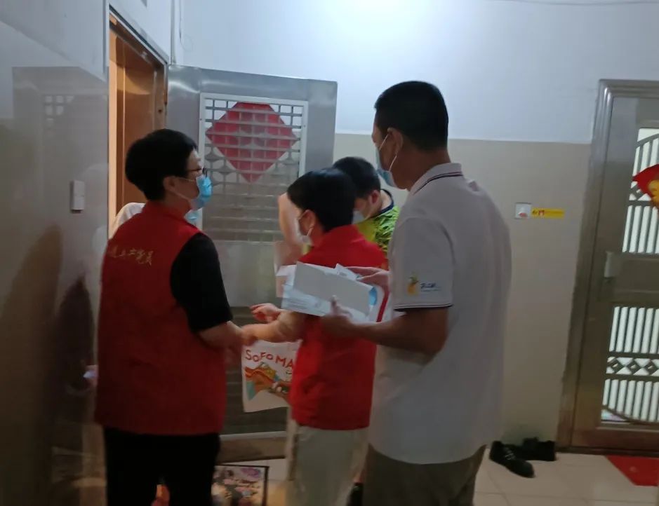 坚守本职齐继续——白云山EVO视讯公司财务职员战“疫”纪实